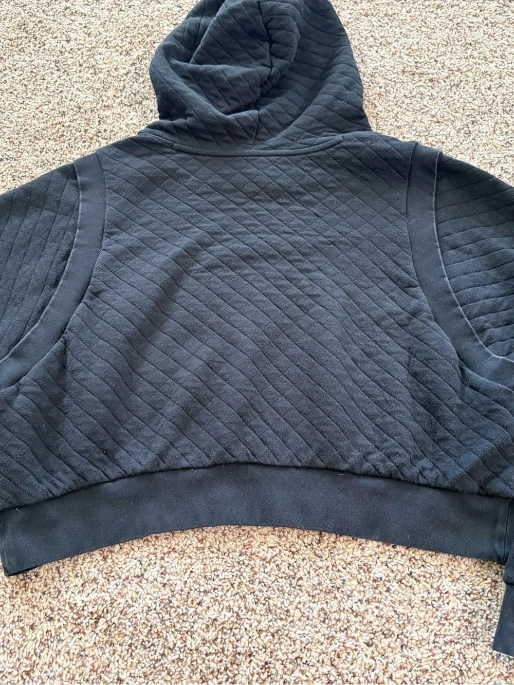ALO Yoga Black Quilted Cropped Arena Hoodie Diamond Knit Pullover Size M